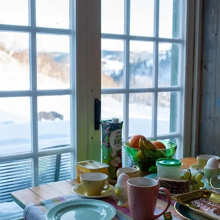 Cozy Retreat In Scenic Valley, E6 South Of Trondheim Storen